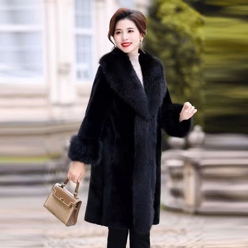 Surdimensionné Mink Fur Coat avec Faux Fox Fur Collar