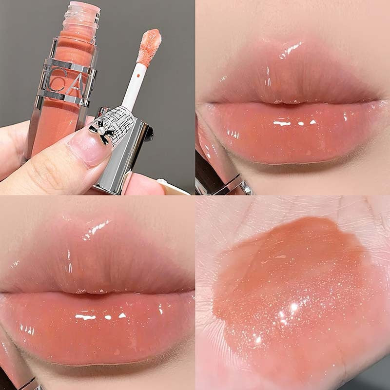 Un radiant hydratant et un lip gloss hydratant avec une finition miroir de style Dewy