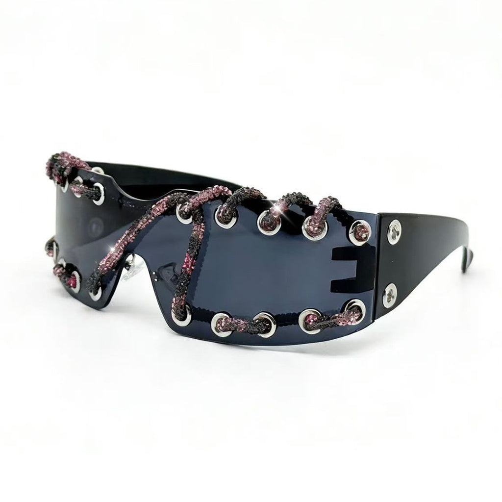 Lunettes de soleil avec rivets à anneaux en métal