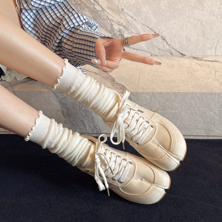 Women's thick canvas toe cover for outdoor wear