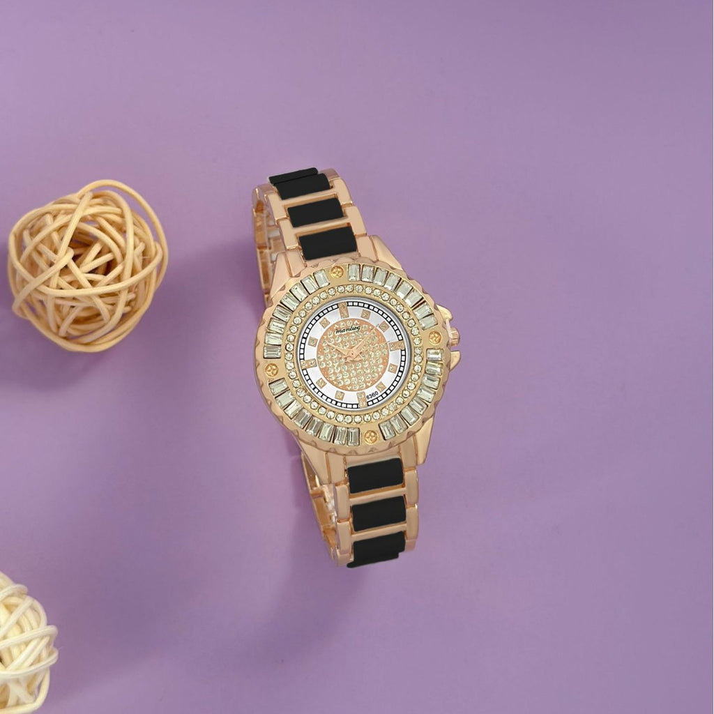 Montre Quartz avec cadran étoilé et lunette incrustée de diamants